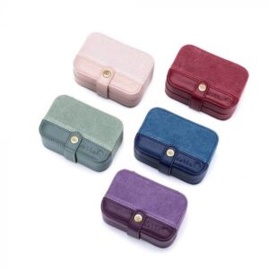 Della Q Buddy case